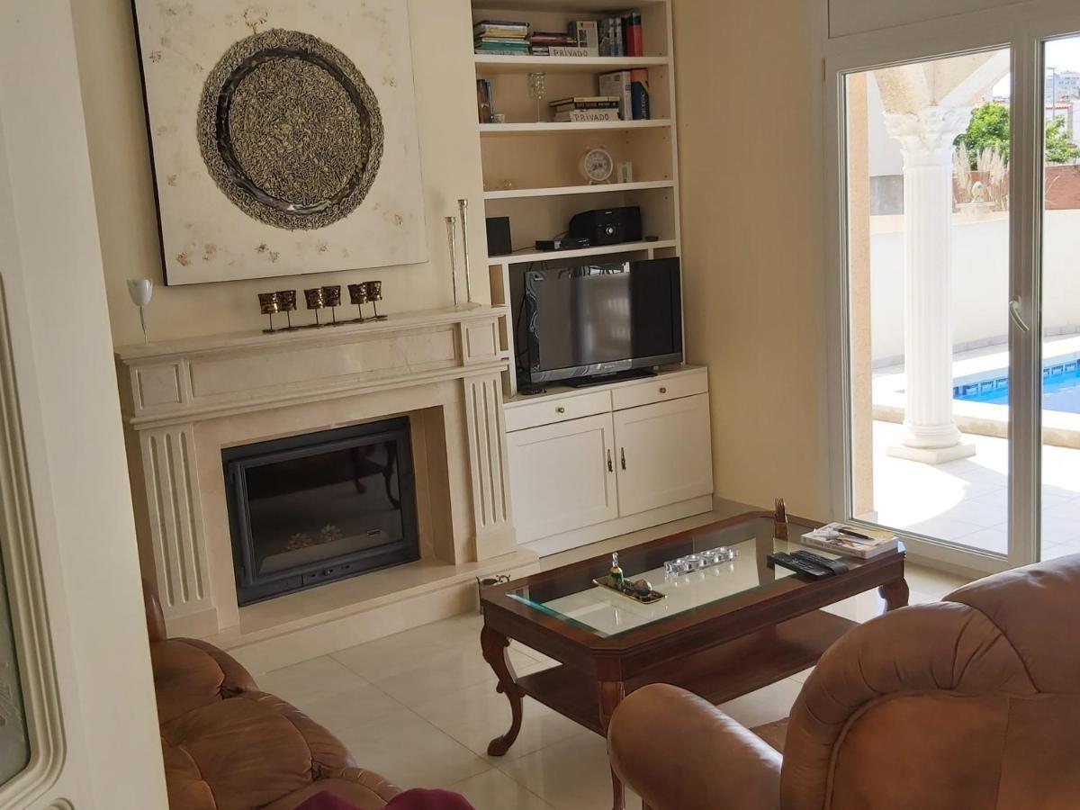 Villa Casa Amb Piscina Privada à Empuriabrava Extérieur photo