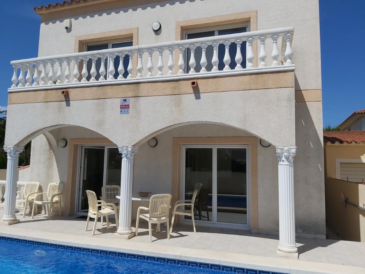 Villa Casa Amb Piscina Privada à Empuriabrava Extérieur photo